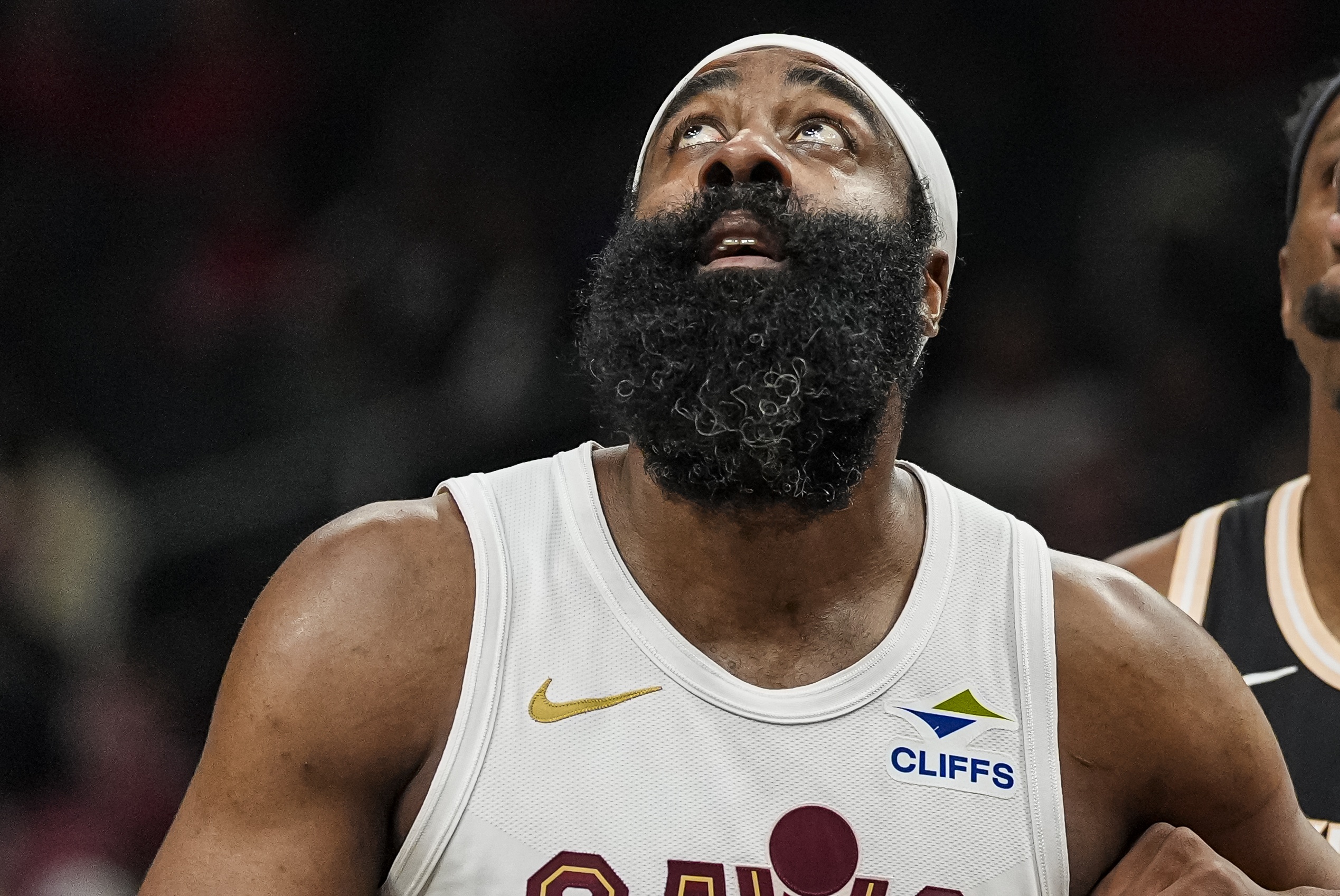 开云赛事集团-里程不是碑！哈登季后赛失误总数超越皮蓬 上升至NBA历史第六位